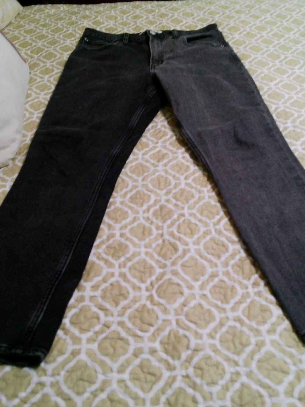 ABERCROMBIE & FITCH SKINNY JEANS SIZE 26 OR 2 HIGH WAISTED GOOD CONDITION